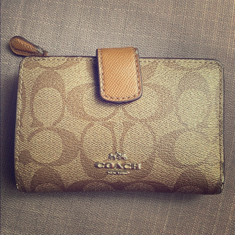 Coach wallet